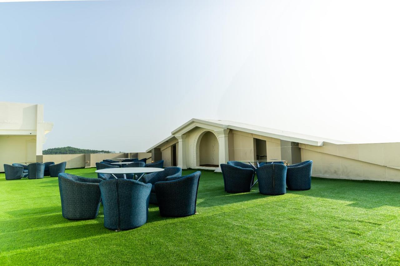The Grand Monarch Hotel, Ujjain Ngoại thất bức ảnh
