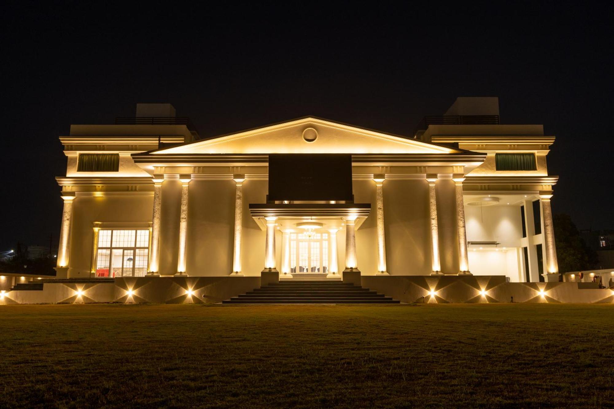 The Grand Monarch Hotel, Ujjain Ngoại thất bức ảnh